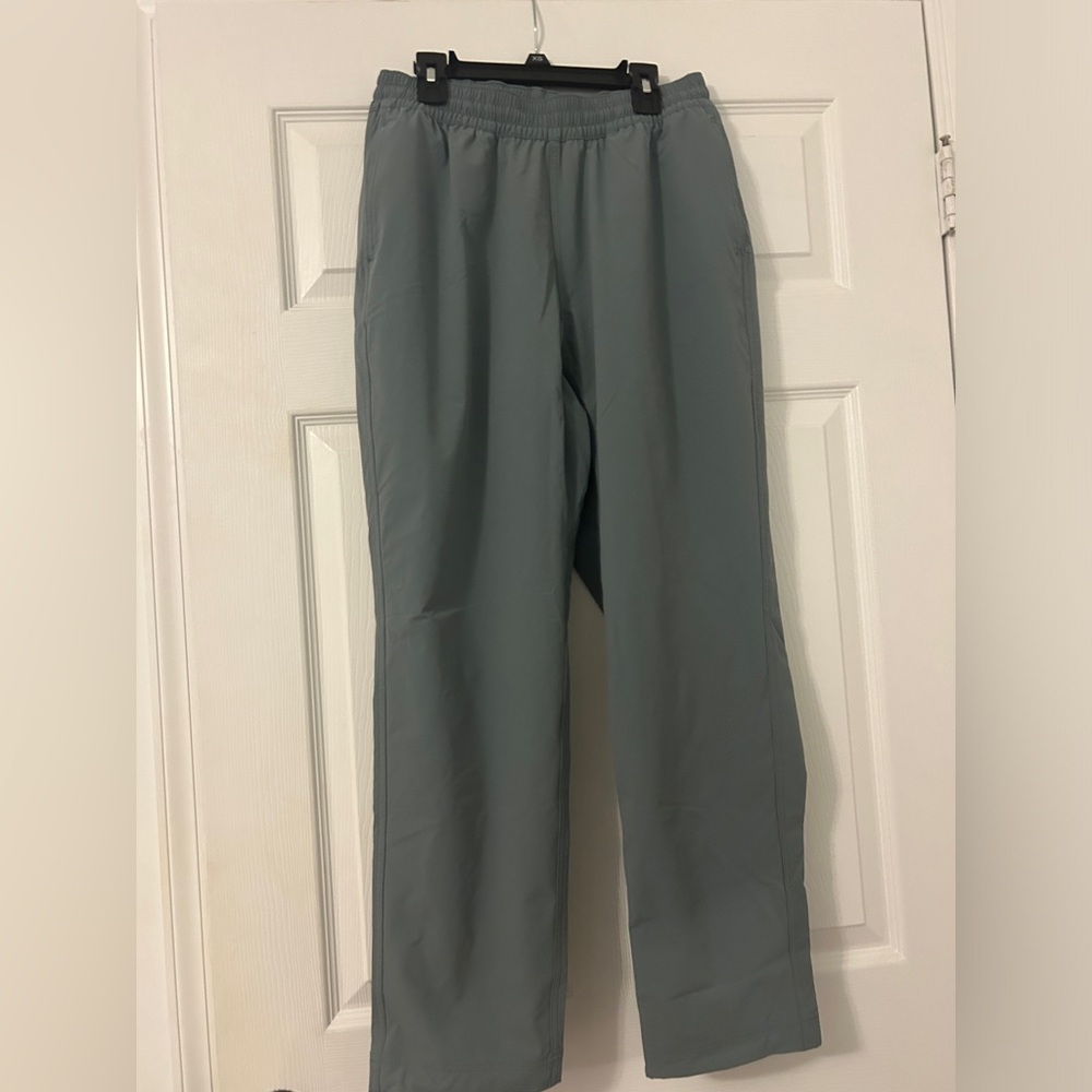 COPY - topo women’s bouldering pants size medium.
